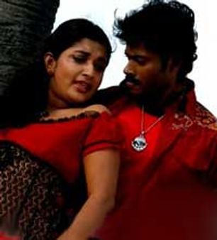 ആദിനാരായണയില്‍ മീരയുടെ ചുംബനരംഗം