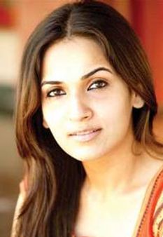 സൗന്ദര്യ രജനീകാന്തും സ്‌ക്രീനില്‍