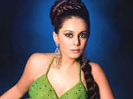 മിന്നിഷയ്ക്ക് അശ്ലീല എസ്എംഎസ്