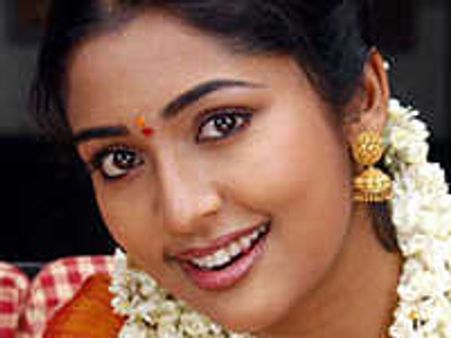 നവ്യ വിവാഹിതയാകുന്നു; വരന്‍ സന്തോഷ്