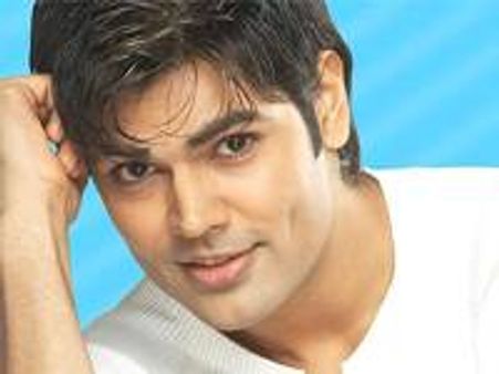 ലാലിന്റെ ശുപാര്‍ശയില്‍ ഗണേഷ്