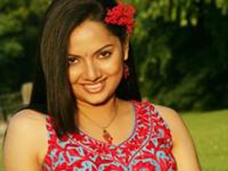 കായികാധ്യപികയായി സംവൃത