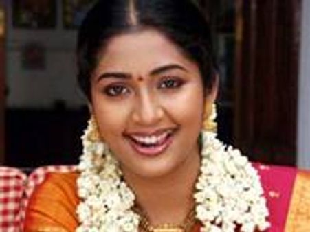 നവ്യാ നായര്‍ വിവാഹിതയായി