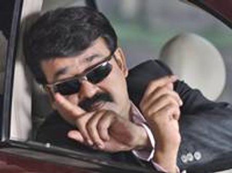 ക്രിസ്ത്യന്‍ ബ്രദേഴ്സിന്റ ഷൂട്ടിങ് തടസ്സപ്പെടുത്തി