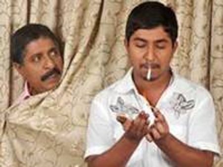 ട്രാഫിക്കില്‍ ശ്രീനിയും വിനീതും; പൃഥ്വി അതിഥി