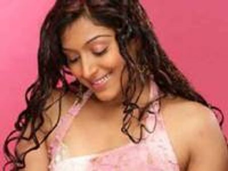 ഗ്ലാമര്‍ എത്രവേണമെങ്കിലും ആകാം: പത്മപ്രിയ