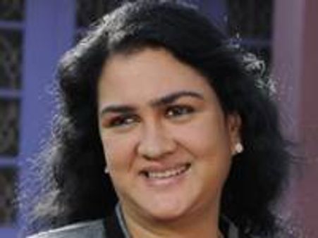 എംഎല്‍എ ശ്യാമളയായി ഉര്‍വ്വശി