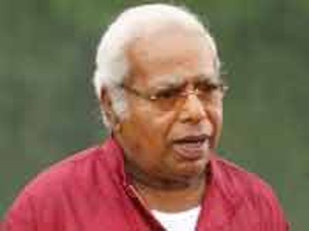 മധ്യസ്ഥനാവാന്‍ മമ്മൂട്ടിയെ ക്ഷണിച്ചിട്ടില്ല തിലകന്