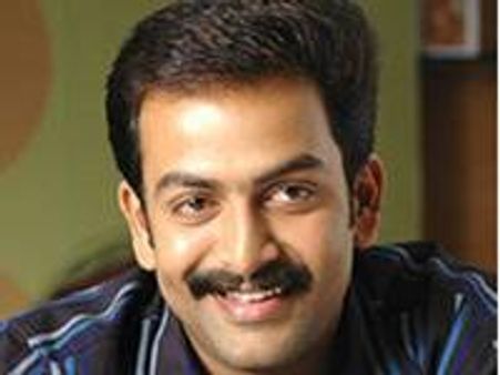 ചിത്രീകരണത്തിനിടെ പൃഥ്വിരാജിന് പരുക്ക്