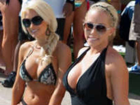 ഹോളിവുഡില്‍ പൂള്‍പാര്‍ട്ടിയുടെ കാലം