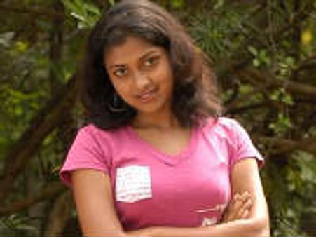 അമല പോള്‍ ഇപ്പോള്‍ എവിടെയാണ്?