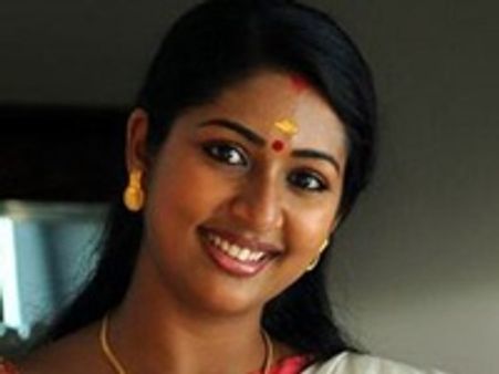 ചേരന്റെ നായികയായി നവ്യയുടെ രണ്ടാമൂഴം