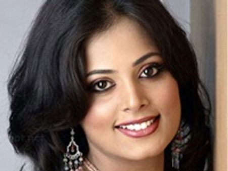 സിന്ധുമേനോനും വിവാഹിതയാകുന്നു