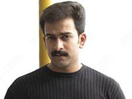 പൃഥ്വിയുടെ വീരപുത്രന്‍ തുടങ്ങുന്നു