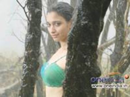 മലയാളത്തില്‍ അഭിനയിക്കുന്ന കാര്യം ആലോചിച്ചിട്ടില്ല