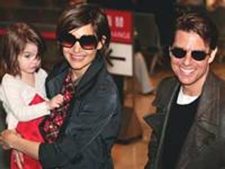 ഐപാഡ് സൂരി ക്രൂയിസിന്റെ പുതിയ കളിപ്പാട്ടം