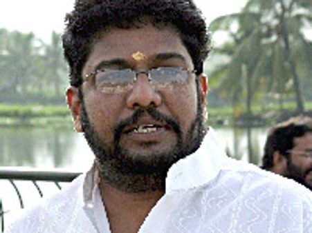 ഷാജി കൈലാസ് 'ആര്‍ആര്‍ആര്‍' തീര്‍ക്കണം