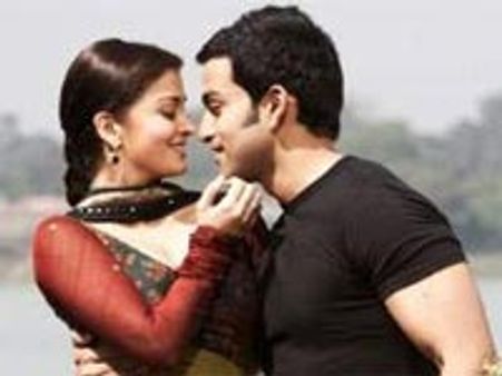 രാവണിന്റെ തിളക്കത്തില്‍ പൃഥ്വിരാജ്