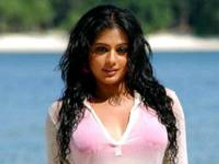 പ്രിയാമണിയും ഭാവനയും ഒന്നിക്കുന്നു