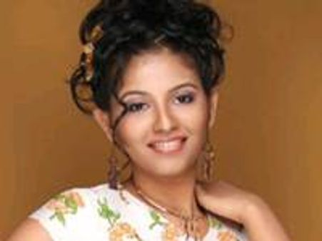 അങ്ങാടിത്തെരു നായിക അഞ്ജലി മലയാളത്തില്‍