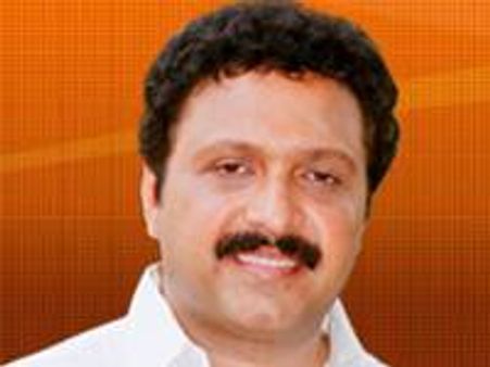 നിശാല്‍ പറയുന്നത് പച്ചക്കള്ളം: ഗണേഷ്