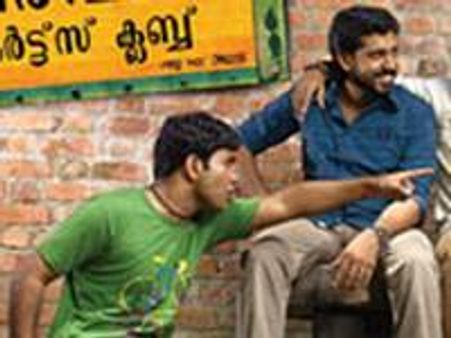 മലര്‍വാടിയുടെ വിജയം: ക്രെഡിറ്റ് ദിലീപിന്