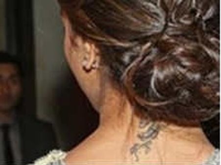 കഴുത്തില്‍ രണ്‍ബീര്‍; ദീപിക ലേസര്‍ ചെയ്യുന്നു