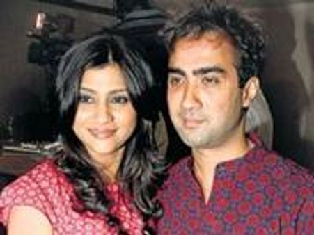 നാട്ടുകാരെ ബോധിപ്പിക്കാന്‍ കൊങ്കണക്ക് കല്യാണം