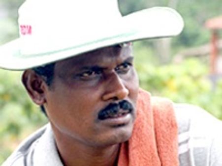 സംവിധായകന്‍ സാമിയുടെ വീട് ആക്രമിച്ചു