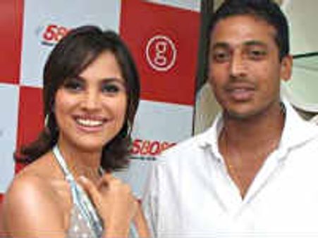 ലാറ ദത്തയും മഹേഷ് ഭുപതിയും വിവാഹിതരാവുന്നു