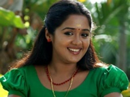 അനന്യ ബോളിവുഡിലേയ്ക്ക്