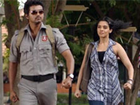 കാവലാന് റെക്കാര്‍ഡ് റേറ്റ്