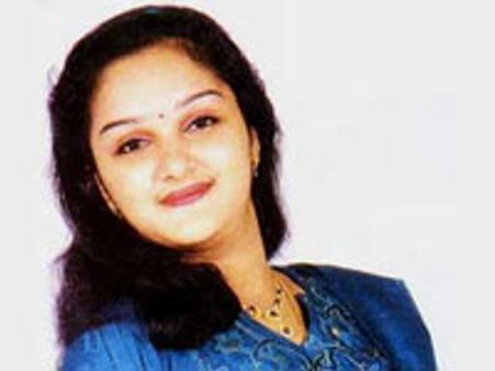 അച്ഛനെതിരെയുള്ള കേസ് ജോമോള്‍ പിന്‍വലിച്ചു