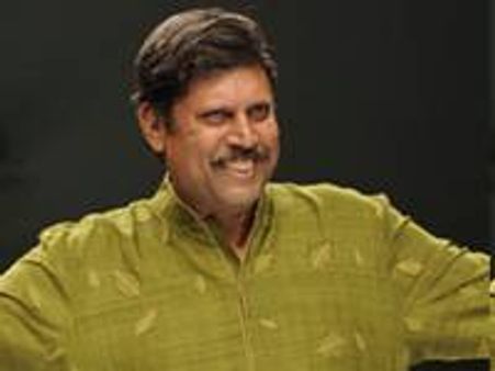 കപില്‍ ദേവ് മഴവില്ലിനപ്പുറത്തേക്ക്