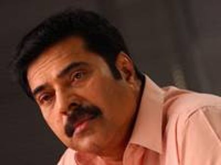 ബോംബെ കലാപഭൂമിയില്‍ മമ്മൂട്ടി