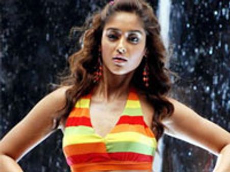 ഇല്യാനയുടെ 3 ദിവസത്തിന് 30 ലക്ഷം