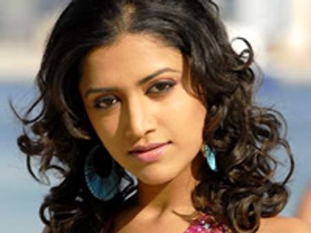 കാന്‍സറിനെ പൊരുതി തോല്‍പിച്ചുവെന്ന്: മംമ്ത