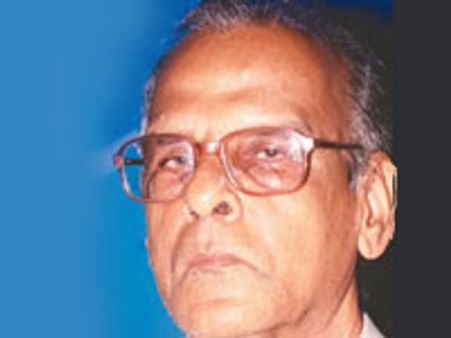 മങ്കട രവിവര്‍മ അന്തരിച്ചു