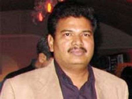 3 ഇഡിയറ്റസ് റീമേക്കില്‍ 2 നായികമാര്‍