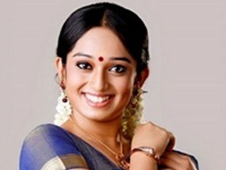 അംബികയുടെ ചിത്രത്തില്‍ നായിക ഇന്ദു തമ്പി