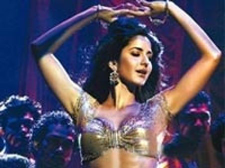 ന്യൂഇയറിന് കൊഴുപ്പേകാന്‍ കത്രീനയില്ല