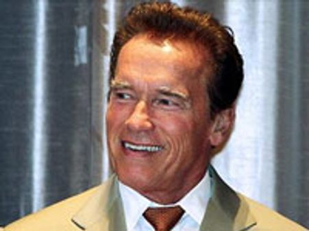 അര്‍നോള്‍ഡ് തിരിച്ചെത്തുന്നു