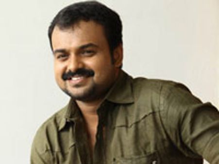 കണ്ടക്ടറുടെ റോളില്‍ കുഞ്ചാക്കോ ബോബന്‍