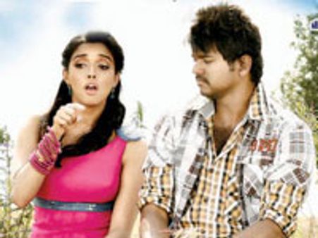 പൊങ്കല്‍ചിത്രങ്ങളില്‍ കാവലന്‍ മുന്നില്‍