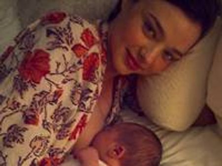 മുലയൂട്ടല്‍ ചിത്രത്തിനെന്താ കുഴപ്പം; മിറാന്‍ഡ