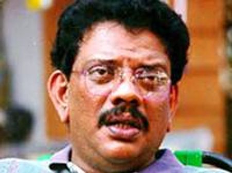 കൊച്ചി ഐപിഎല്‍ ടീം ആല്‍ബവുമായി പ്രിയന്‍