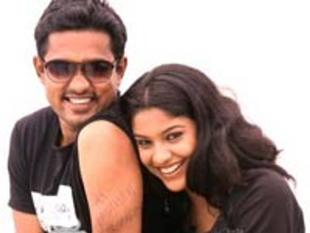 അര്‍ച്ചന കവി കാമുകിയല്ലെന്ന് ആസിഫ്