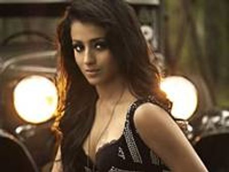 ഫാഷനില്‍ ത്രിഷയും പ്രിയാമണിയും മത്സരിക്കും?