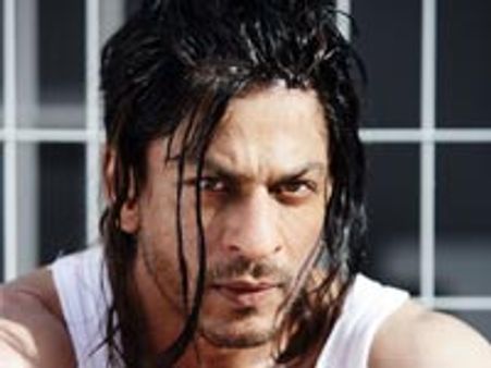 നീണ്ട മുടി ഒരു ശല്യം തന്നെ: ഷാരൂഖ്