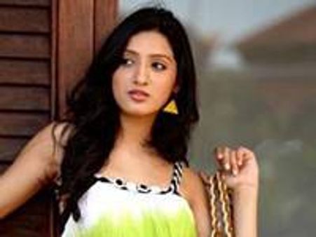 സാന്‍ഡ്‌വിച്ചില്‍ കുഞ്ചാക്കോയും റിച്ചയും